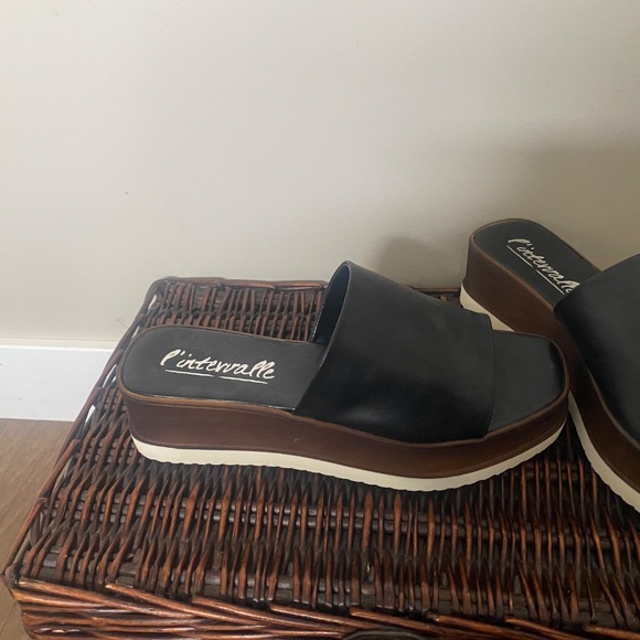 Sandals - Picture 2 of 2